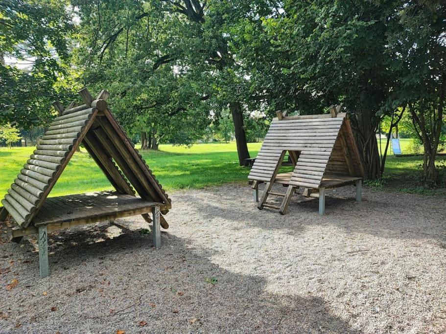 -Stadthaus Ida- Mit Grosser Dachterasse, Am Schlosspark, Luftkurort Kisslegg, Boxspringbetten, Kaffeevollautomat, Smarttv, Familienfreundlich, Grosszuegig, Zentral Luaran gambar