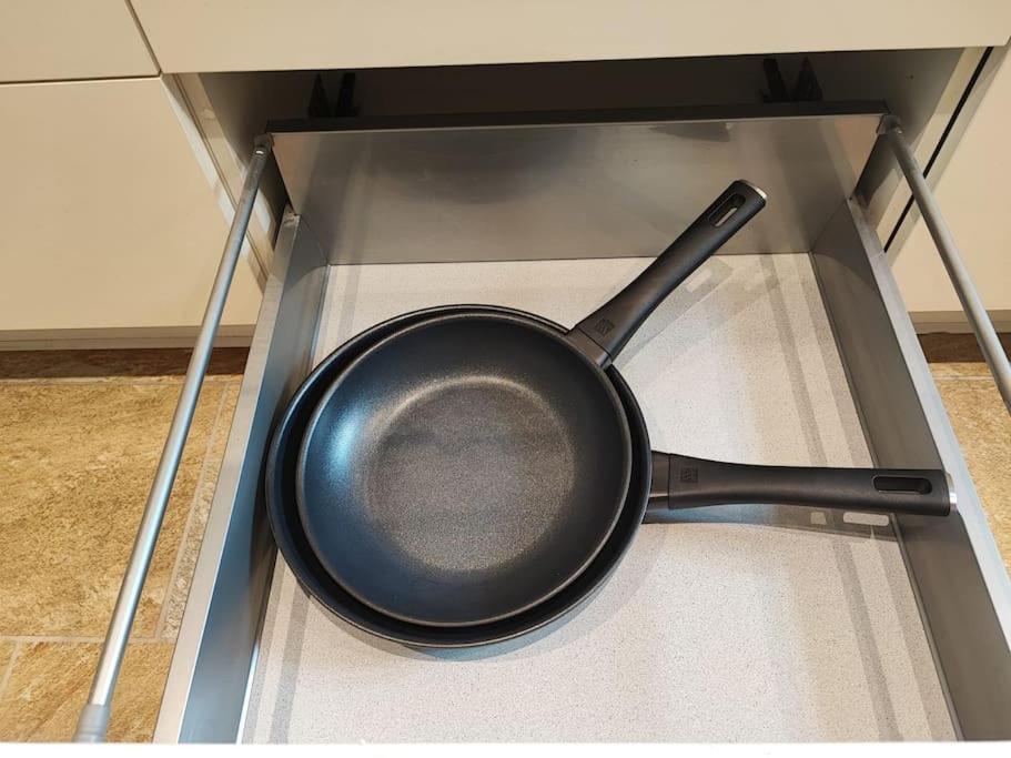 -Stadthaus Ida- Mit Grosser Dachterasse, Am Schlosspark, Luftkurort Kisslegg, Boxspringbetten, Kaffeevollautomat, Smarttv, Familienfreundlich, Grosszuegig, Zentral Luaran gambar