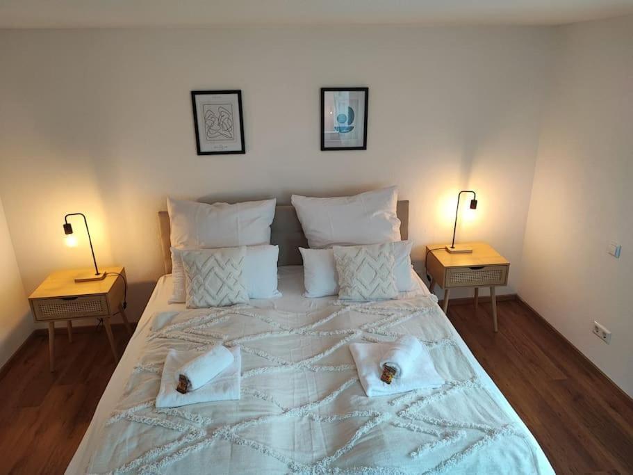 -Stadthaus Ida- Mit Grosser Dachterasse, Am Schlosspark, Luftkurort Kisslegg, Boxspringbetten, Kaffeevollautomat, Smarttv, Familienfreundlich, Grosszuegig, Zentral Luaran gambar