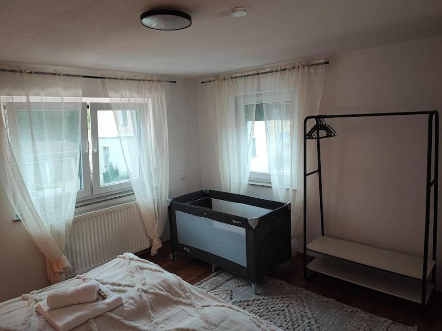-Stadthaus Ida- Mit Grosser Dachterasse, Am Schlosspark, Luftkurort Kisslegg, Boxspringbetten, Kaffeevollautomat, Smarttv, Familienfreundlich, Grosszuegig, Zentral Luaran gambar