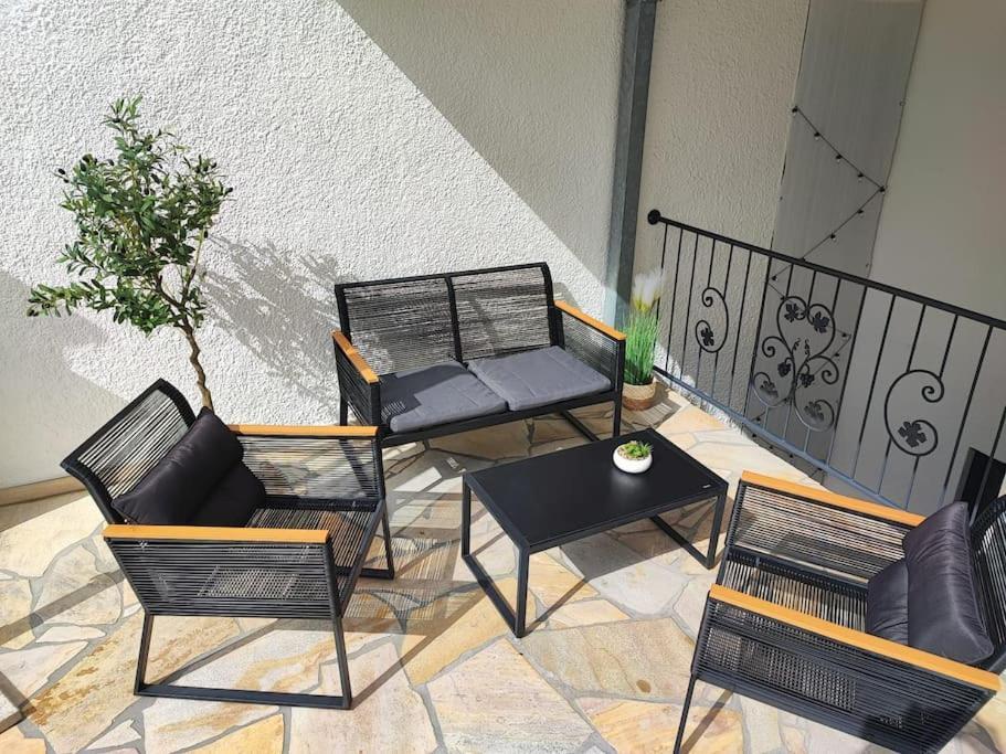 -Stadthaus Ida- Mit Grosser Dachterasse, Am Schlosspark, Luftkurort Kisslegg, Boxspringbetten, Kaffeevollautomat, Smarttv, Familienfreundlich, Grosszuegig, Zentral Luaran gambar