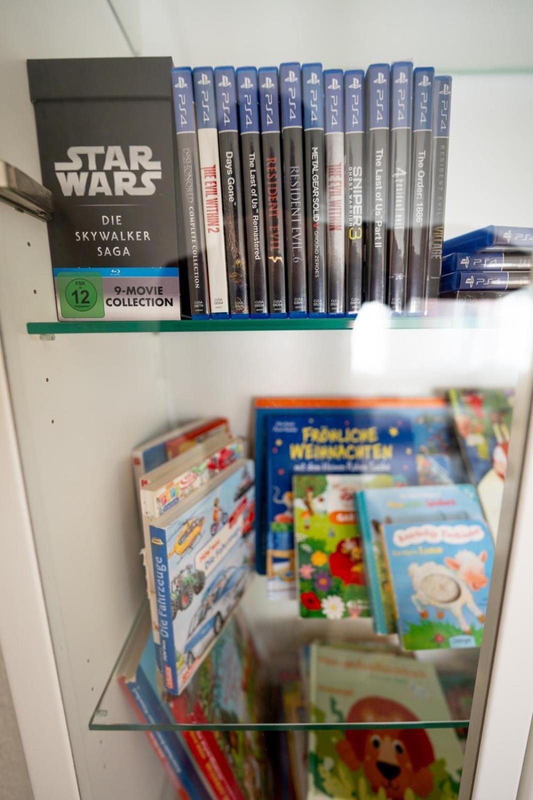 -Stadthaus Ida- Mit Grosser Dachterasse, Am Schlosspark, Luftkurort Kisslegg, Boxspringbetten, Kaffeevollautomat, Smarttv, Familienfreundlich, Grosszuegig, Zentral Luaran gambar